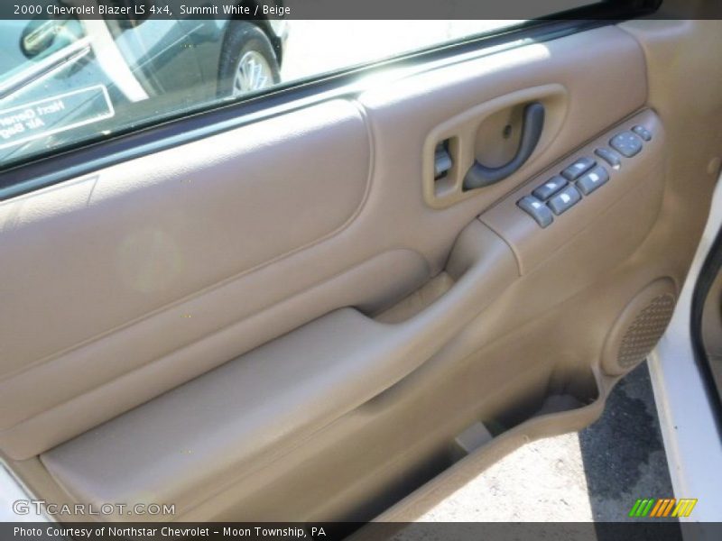 Summit White / Beige 2000 Chevrolet Blazer LS 4x4