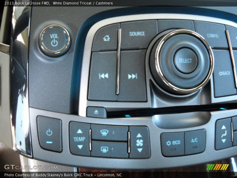 White Diamond Tricoat / Cashmere 2013 Buick LaCrosse FWD