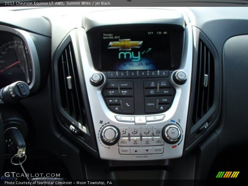 Summit White / Jet Black 2013 Chevrolet Equinox LT AWD