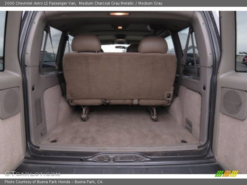  2000 Astro LS Passenger Van Trunk