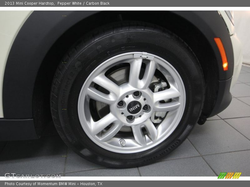 Pepper White / Carbon Black 2013 Mini Cooper Hardtop