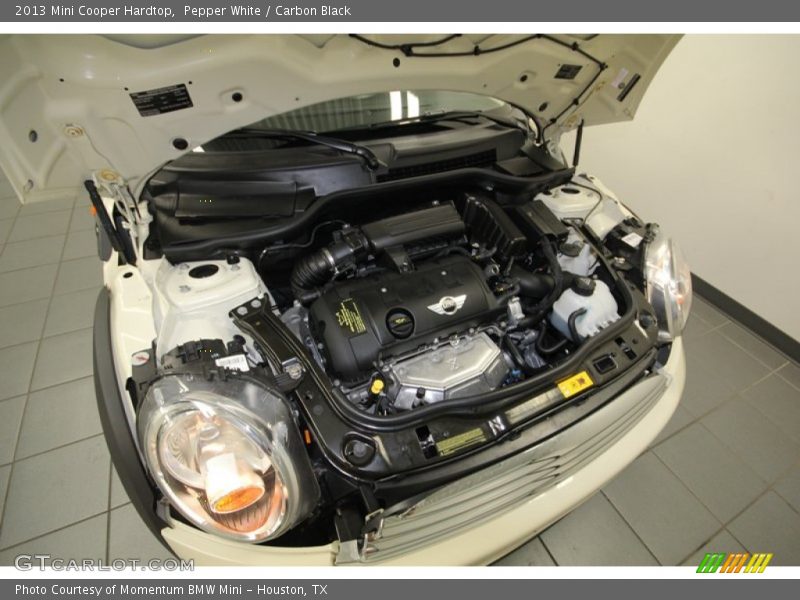 Pepper White / Carbon Black 2013 Mini Cooper Hardtop