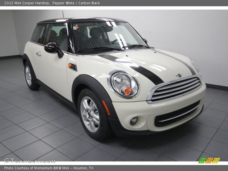 Pepper White / Carbon Black 2013 Mini Cooper Hardtop