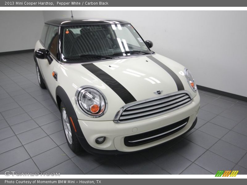 Pepper White / Carbon Black 2013 Mini Cooper Hardtop