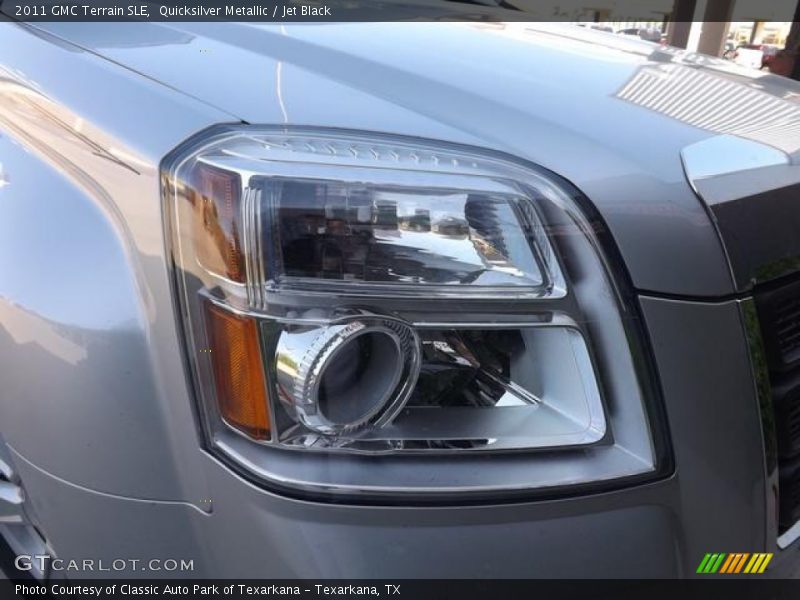 Quicksilver Metallic / Jet Black 2011 GMC Terrain SLE