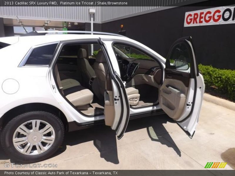 Platinum Ice Tricoat / Shale/Brownstone 2013 Cadillac SRX Luxury FWD