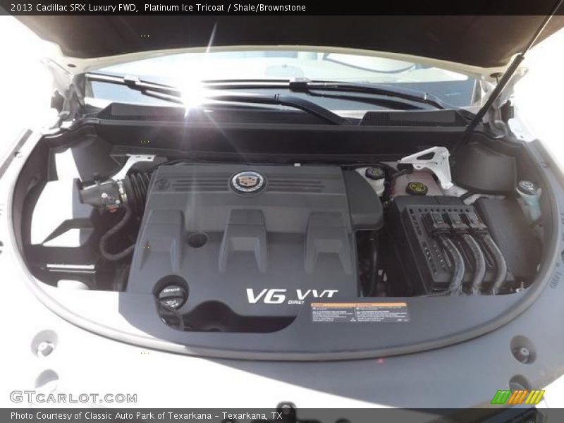 Platinum Ice Tricoat / Shale/Brownstone 2013 Cadillac SRX Luxury FWD