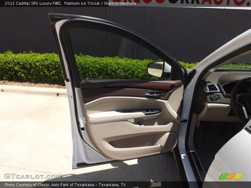 Platinum Ice Tricoat / Shale/Brownstone 2013 Cadillac SRX Luxury FWD