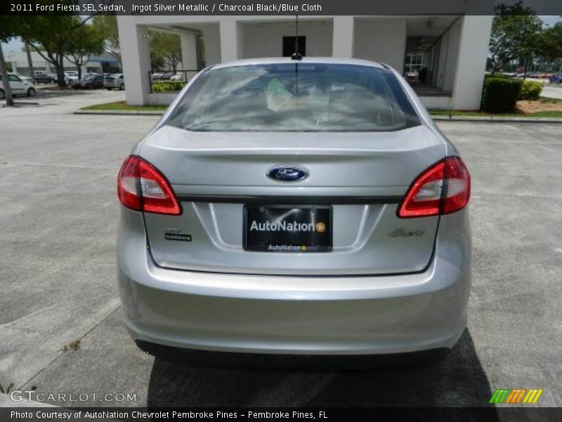 Ingot Silver Metallic / Charcoal Black/Blue Cloth 2011 Ford Fiesta SEL Sedan