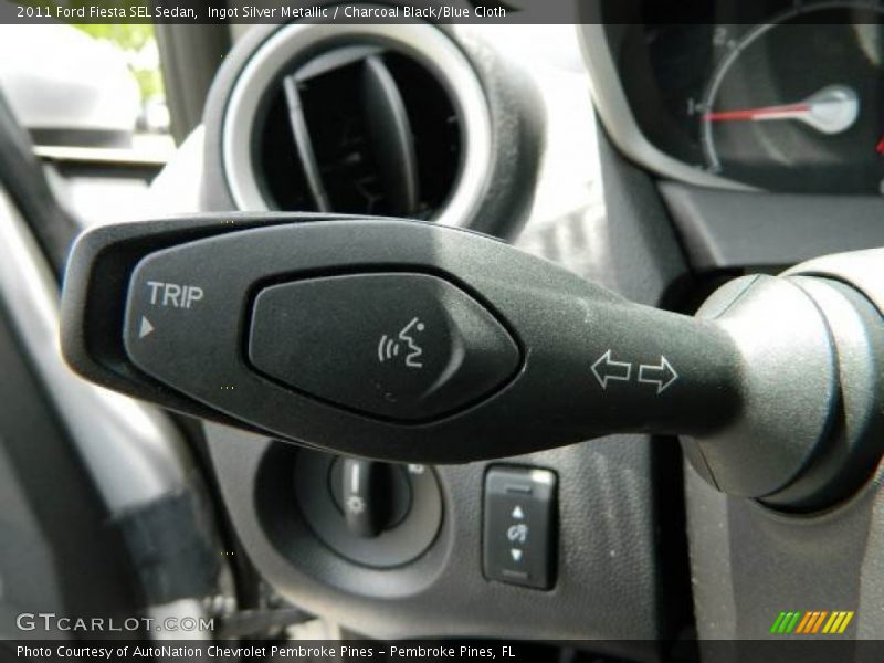 Ingot Silver Metallic / Charcoal Black/Blue Cloth 2011 Ford Fiesta SEL Sedan