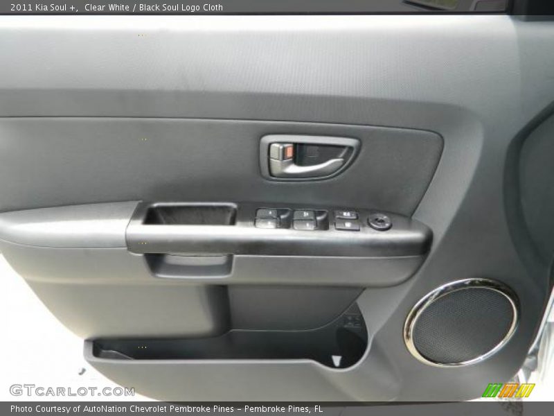 Clear White / Black Soul Logo Cloth 2011 Kia Soul +