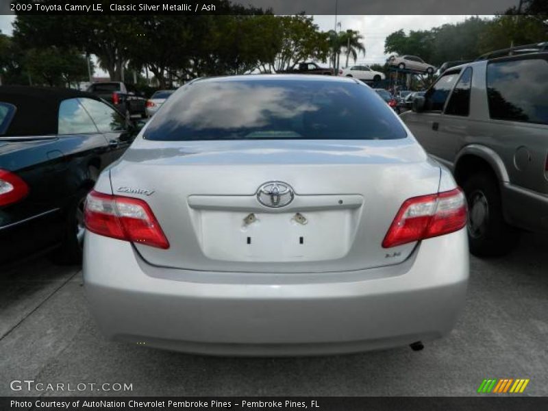 Classic Silver Metallic / Ash 2009 Toyota Camry LE