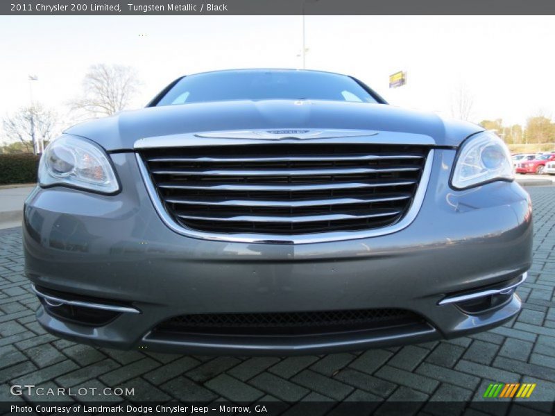 Tungsten Metallic / Black 2011 Chrysler 200 Limited