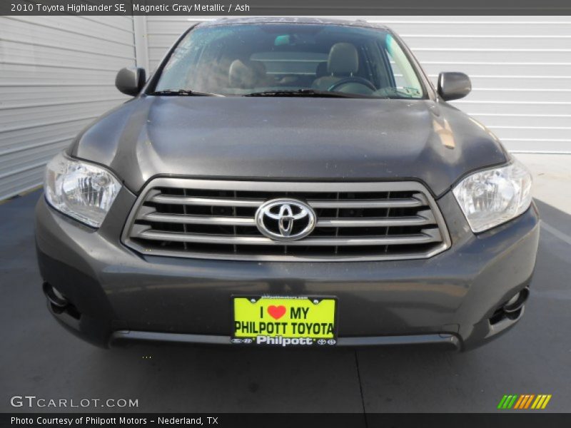 Magnetic Gray Metallic / Ash 2010 Toyota Highlander SE