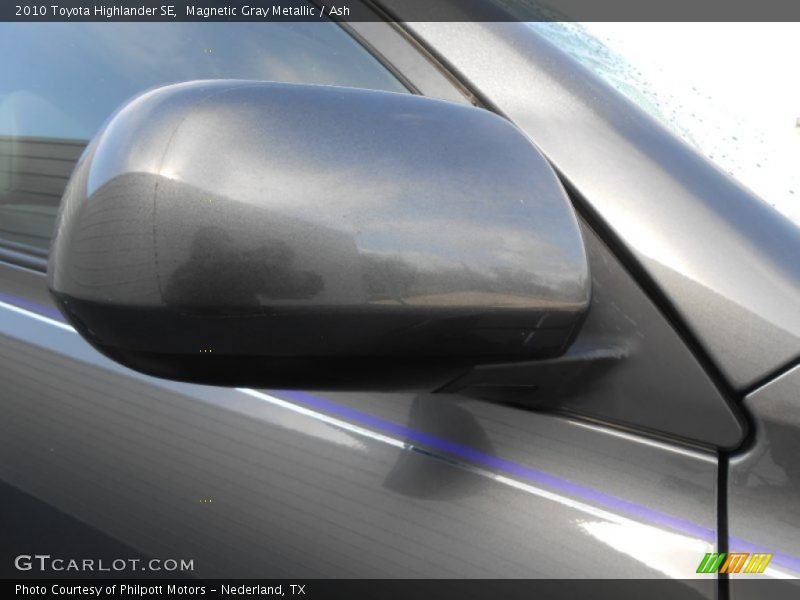 Magnetic Gray Metallic / Ash 2010 Toyota Highlander SE