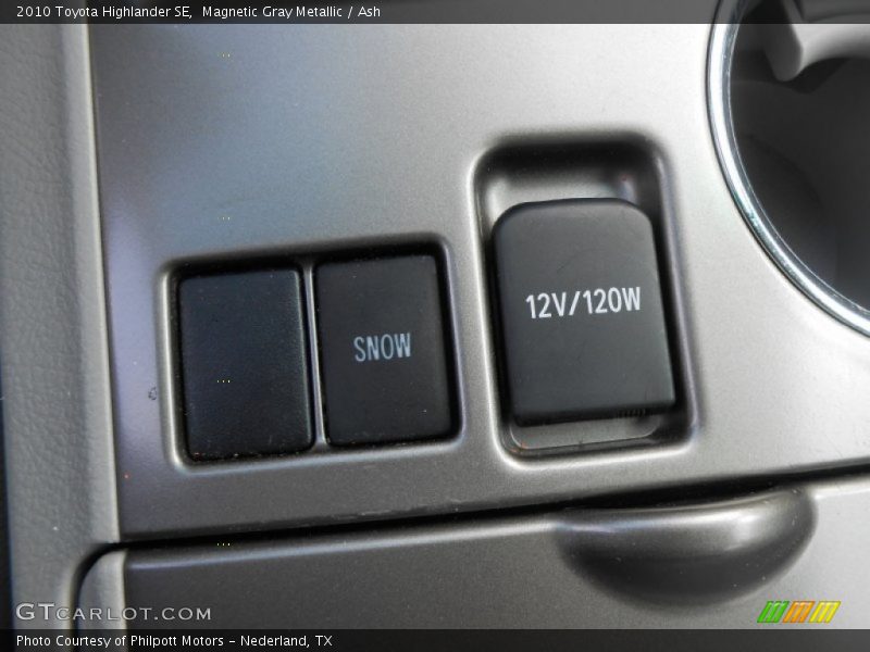 Magnetic Gray Metallic / Ash 2010 Toyota Highlander SE
