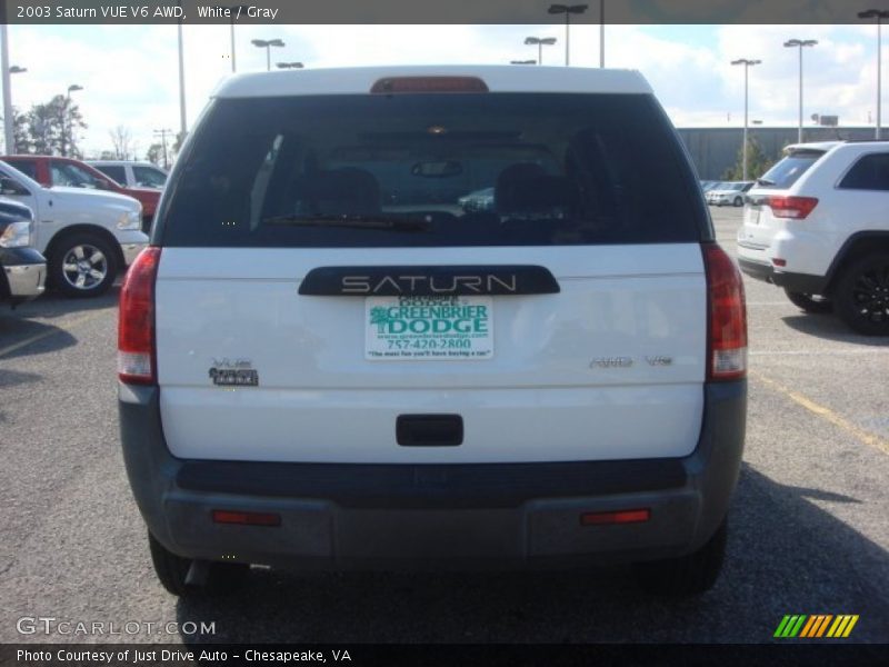 White / Gray 2003 Saturn VUE V6 AWD