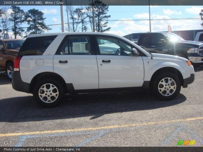 White / Gray 2003 Saturn VUE V6 AWD