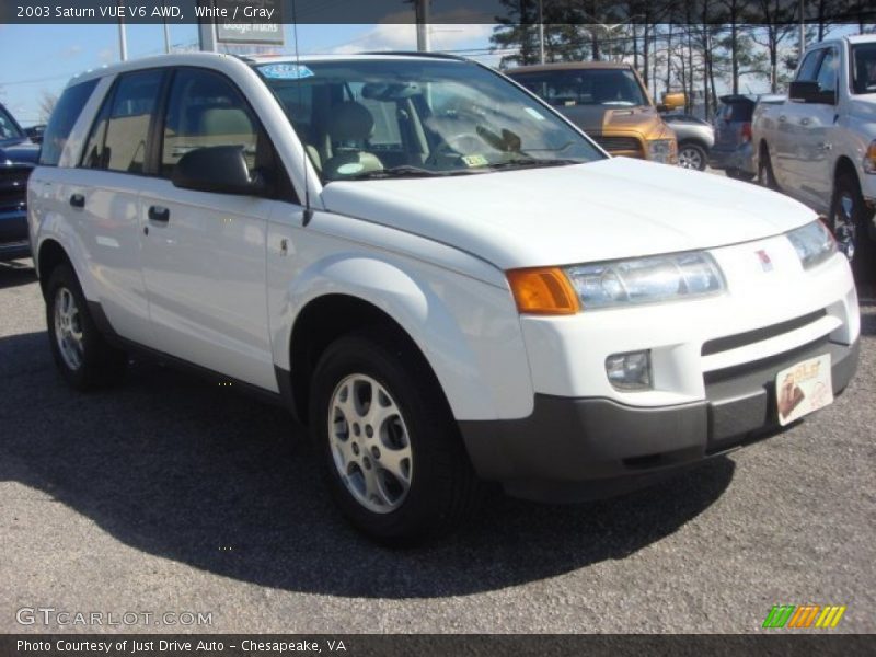 White / Gray 2003 Saturn VUE V6 AWD