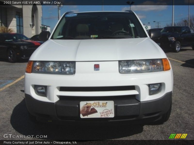 White / Gray 2003 Saturn VUE V6 AWD