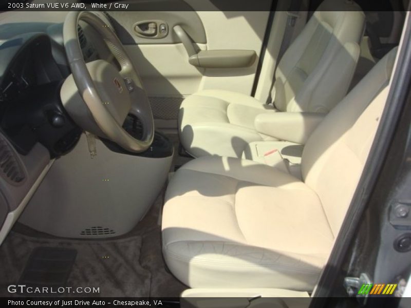 White / Gray 2003 Saturn VUE V6 AWD