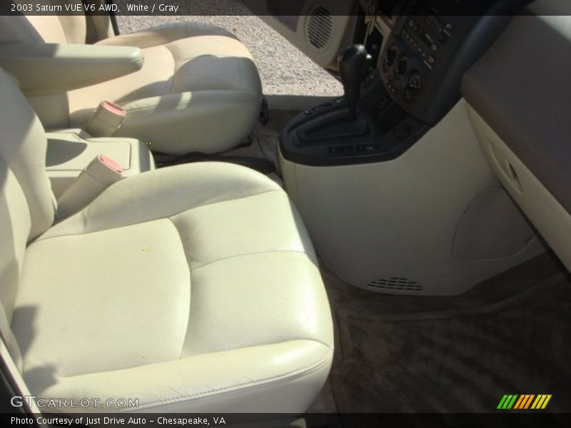 White / Gray 2003 Saturn VUE V6 AWD