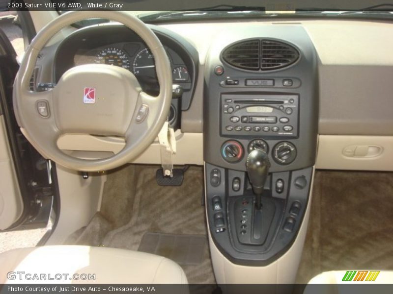 White / Gray 2003 Saturn VUE V6 AWD