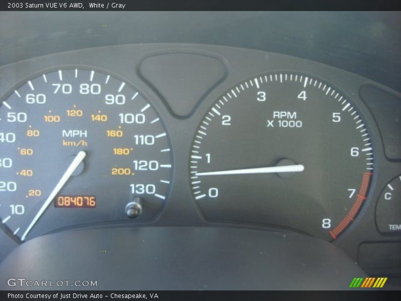 White / Gray 2003 Saturn VUE V6 AWD