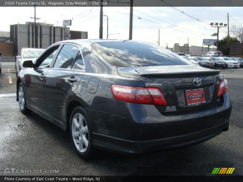 Magnetic Gray Metallic / Charcoal 2009 Toyota Camry SE
