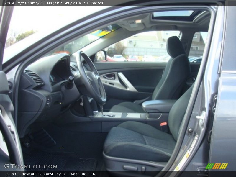 Magnetic Gray Metallic / Charcoal 2009 Toyota Camry SE