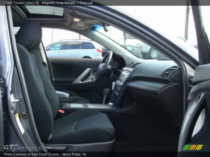 Magnetic Gray Metallic / Charcoal 2009 Toyota Camry SE