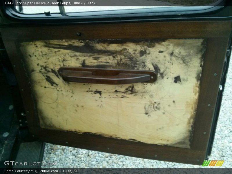 Black / Black 1947 Ford Super Deluxe 2 Door Coupe