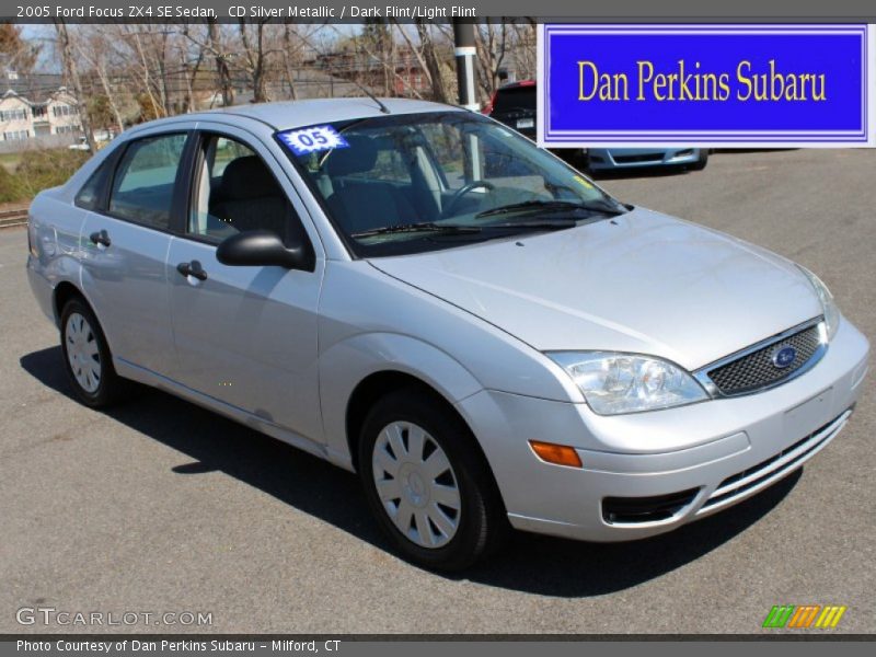 CD Silver Metallic / Dark Flint/Light Flint 2005 Ford Focus ZX4 SE Sedan