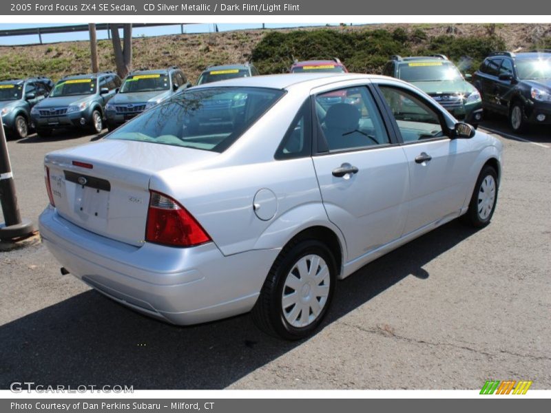 CD Silver Metallic / Dark Flint/Light Flint 2005 Ford Focus ZX4 SE Sedan