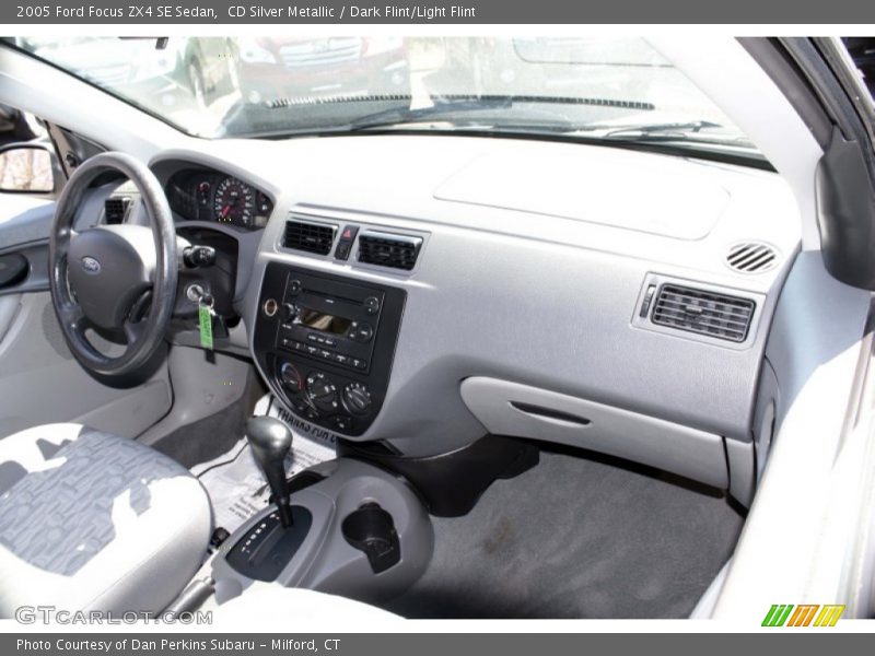 CD Silver Metallic / Dark Flint/Light Flint 2005 Ford Focus ZX4 SE Sedan