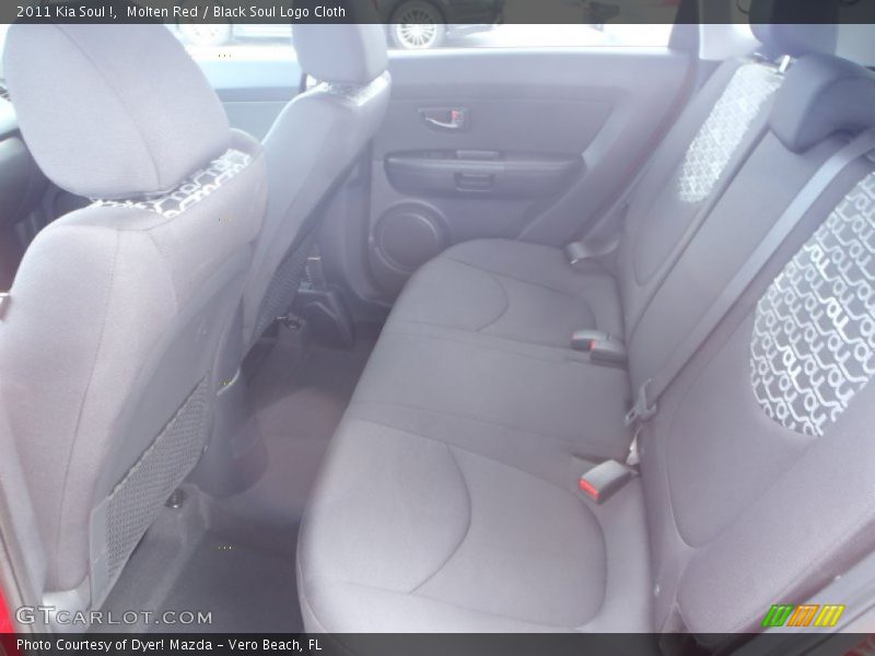 Molten Red / Black Soul Logo Cloth 2011 Kia Soul !