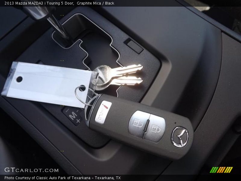 Keys of 2013 MAZDA3 i Touring 5 Door