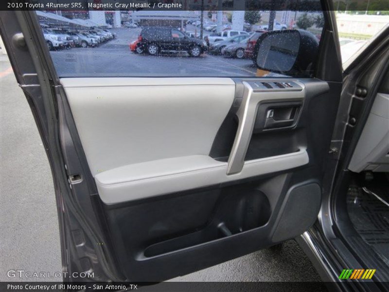 Magnetic Gray Metallic / Graphite 2010 Toyota 4Runner SR5