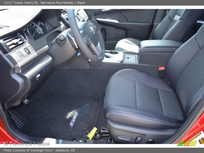 Barcelona Red Metallic / Black 2013 Toyota Camry SE