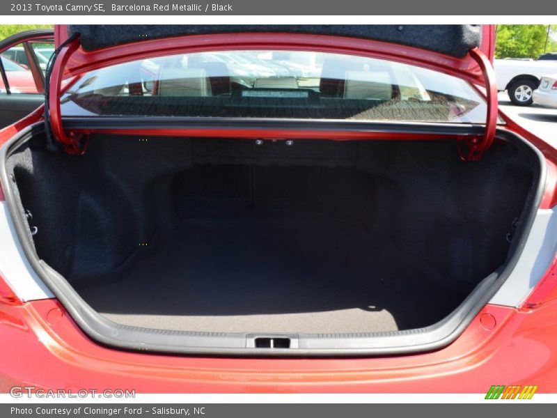 Barcelona Red Metallic / Black 2013 Toyota Camry SE