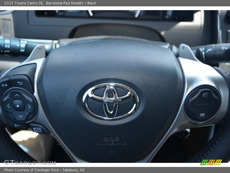 Barcelona Red Metallic / Black 2013 Toyota Camry SE