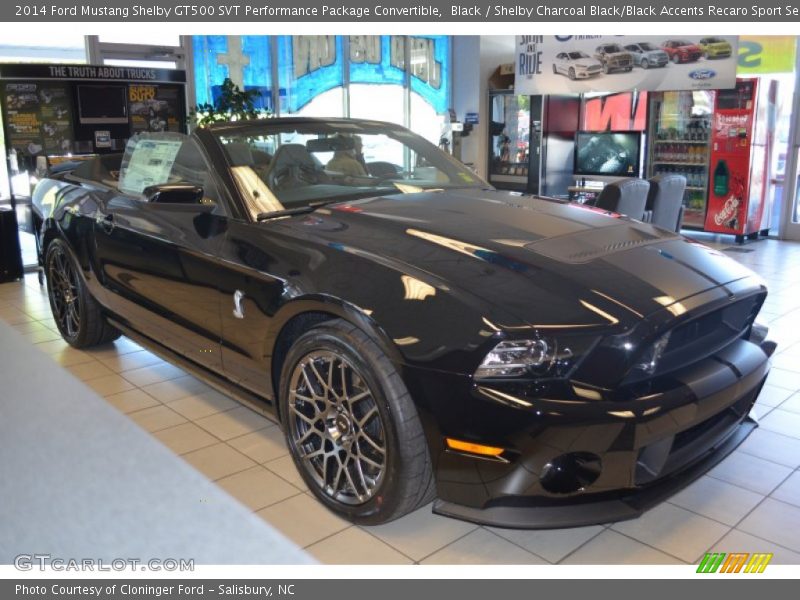 Front 3/4 View of 2014 Mustang Shelby GT500 SVT Performance Package Convertible