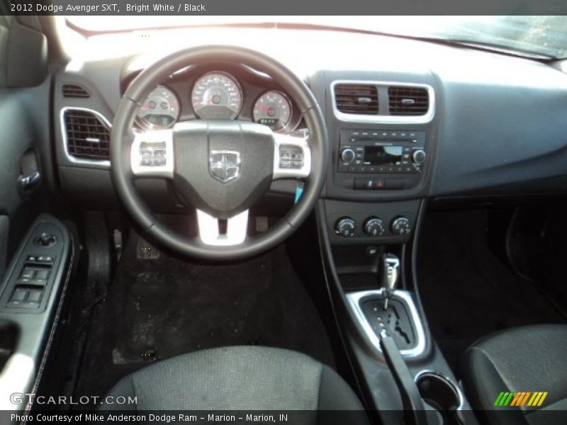 Bright White / Black 2012 Dodge Avenger SXT