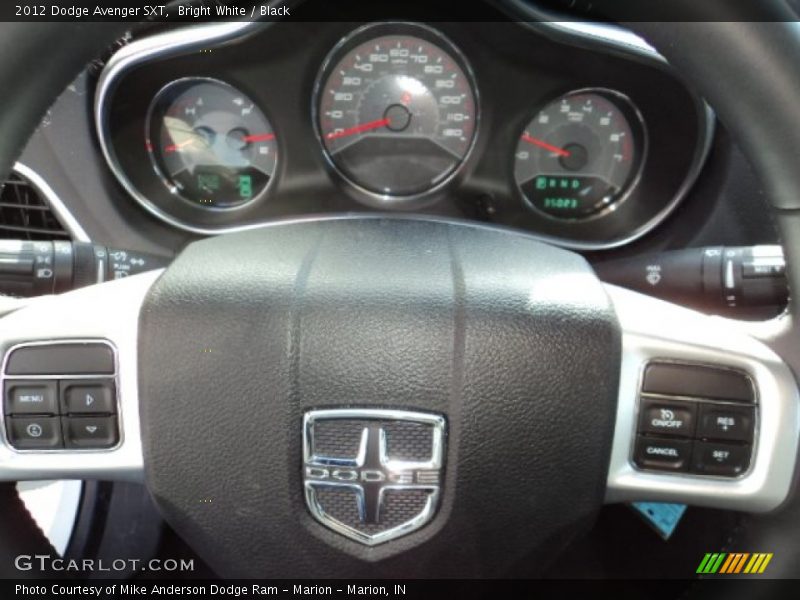 Bright White / Black 2012 Dodge Avenger SXT