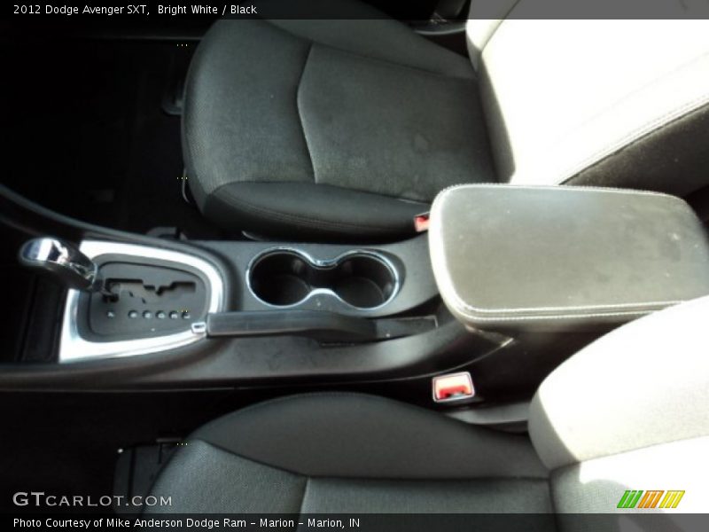 Bright White / Black 2012 Dodge Avenger SXT