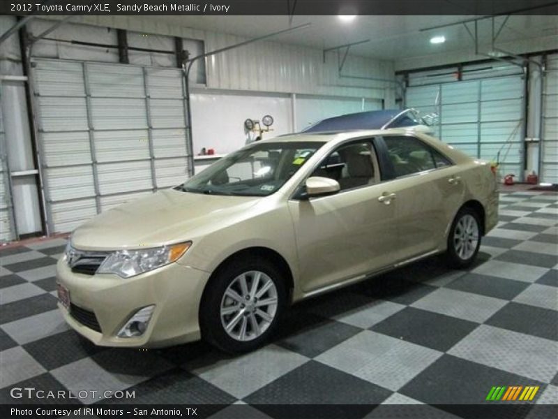 Sandy Beach Metallic / Ivory 2012 Toyota Camry XLE