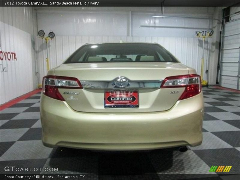 Sandy Beach Metallic / Ivory 2012 Toyota Camry XLE