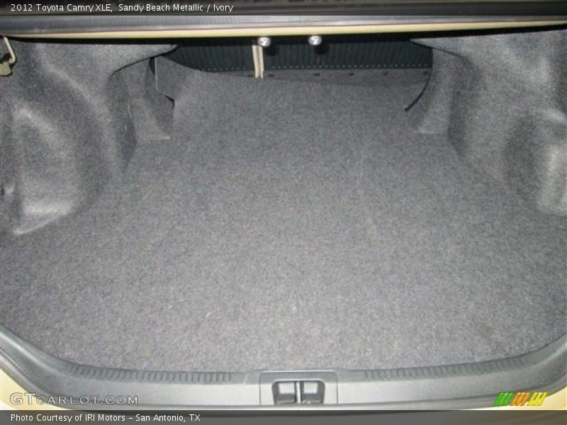 Sandy Beach Metallic / Ivory 2012 Toyota Camry XLE