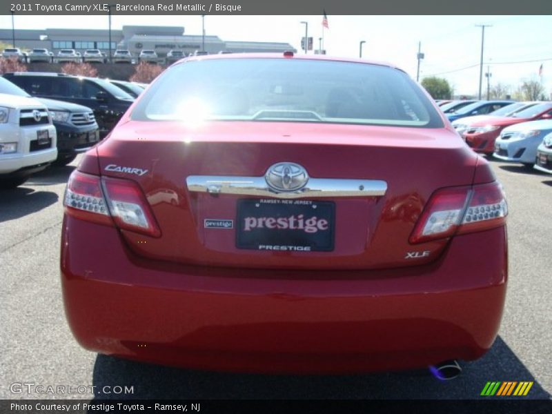 Barcelona Red Metallic / Bisque 2011 Toyota Camry XLE