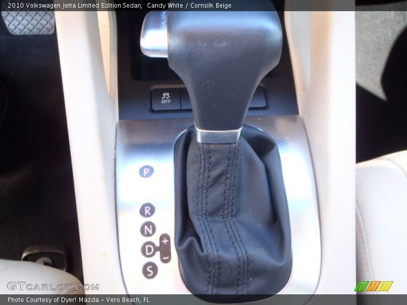 Candy White / Cornsilk Beige 2010 Volkswagen Jetta Limited Edition Sedan